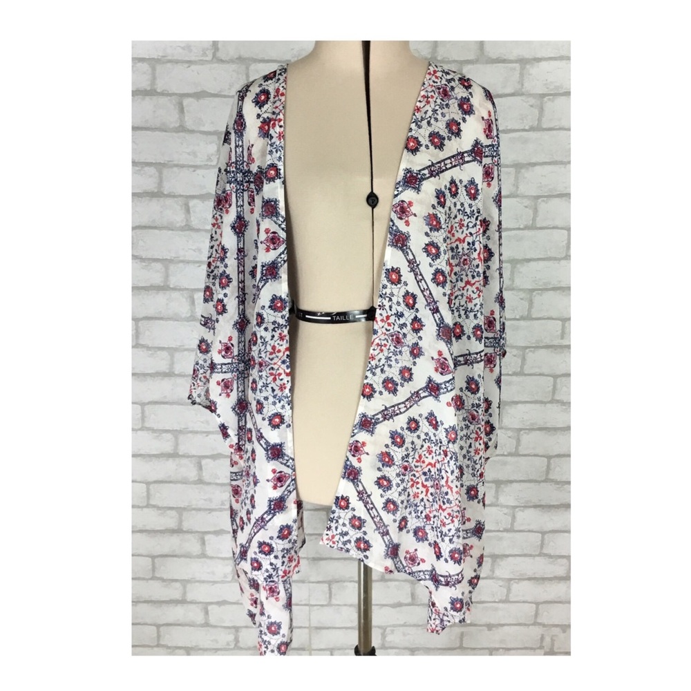 Jolt Floral Light Weight Kimono Wrap Size Small